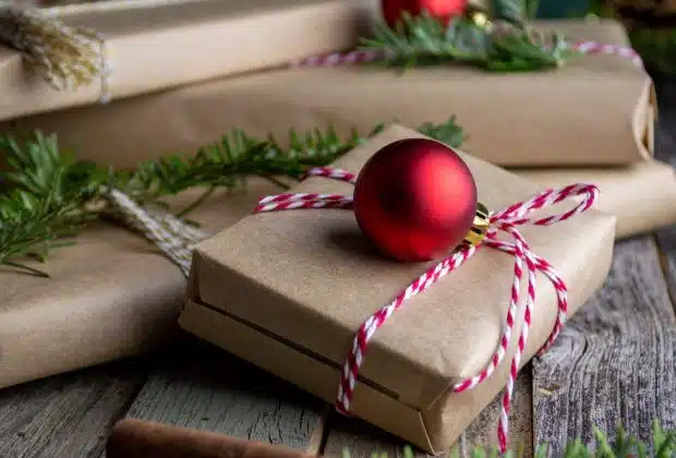 red bauble on brown giftbox